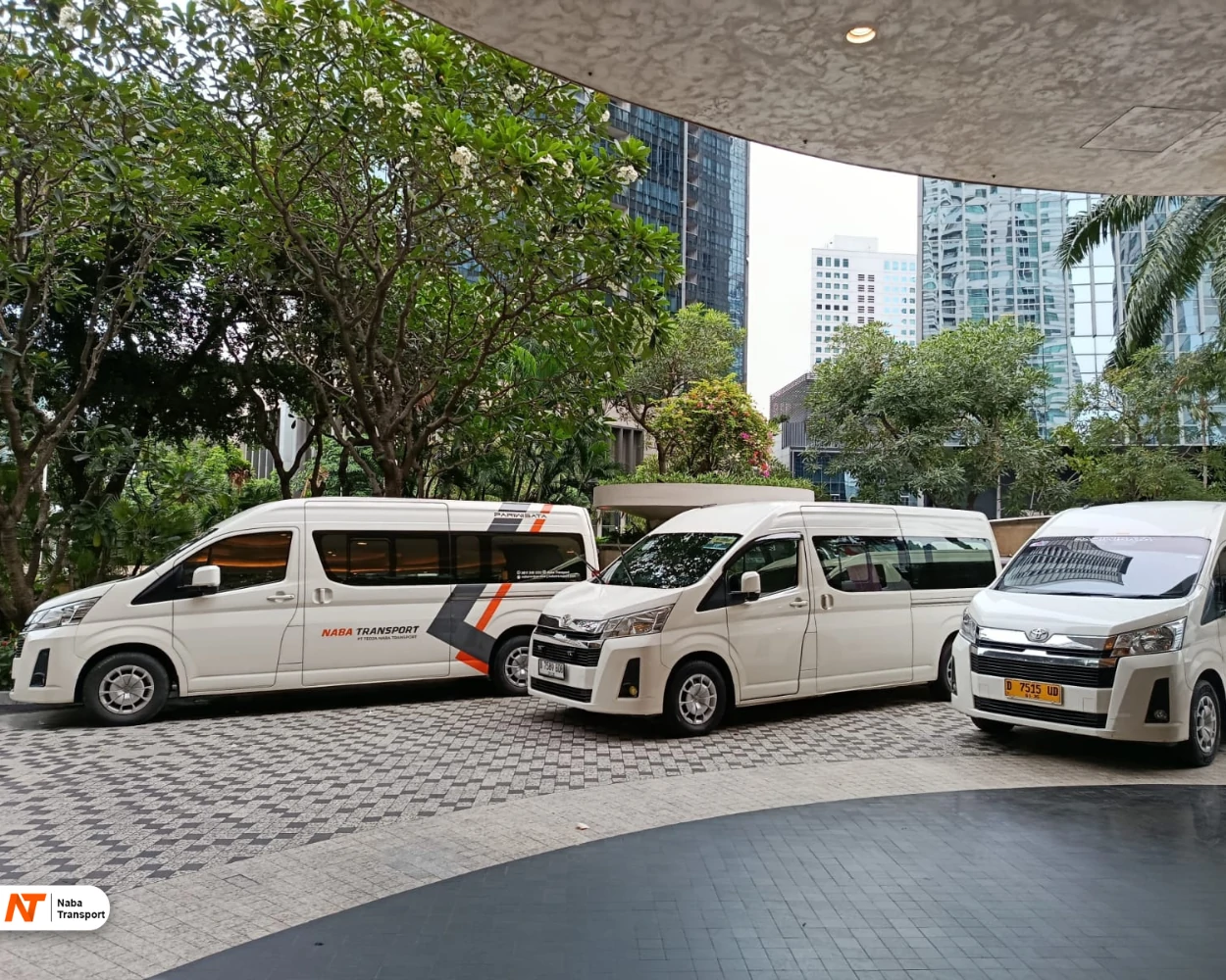 rental hiace jakarta