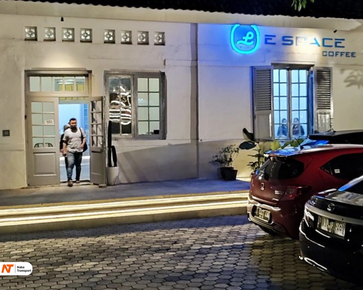 E scape cafe by tripadvisor.com-new E scape cafe