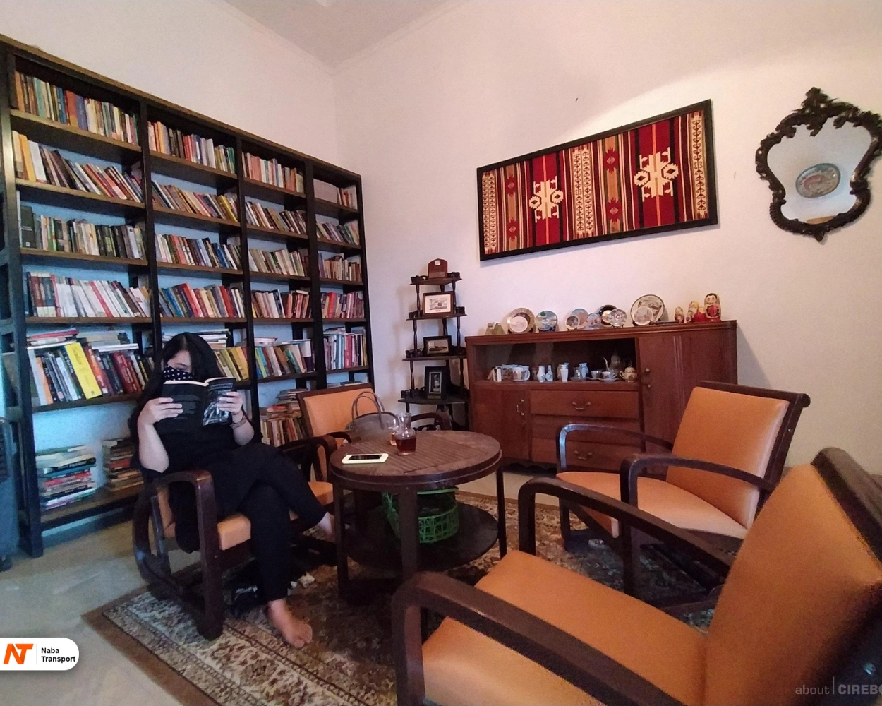 Rengganis rumah buku & kopi By about cirebon-new Rengganis rumah buku