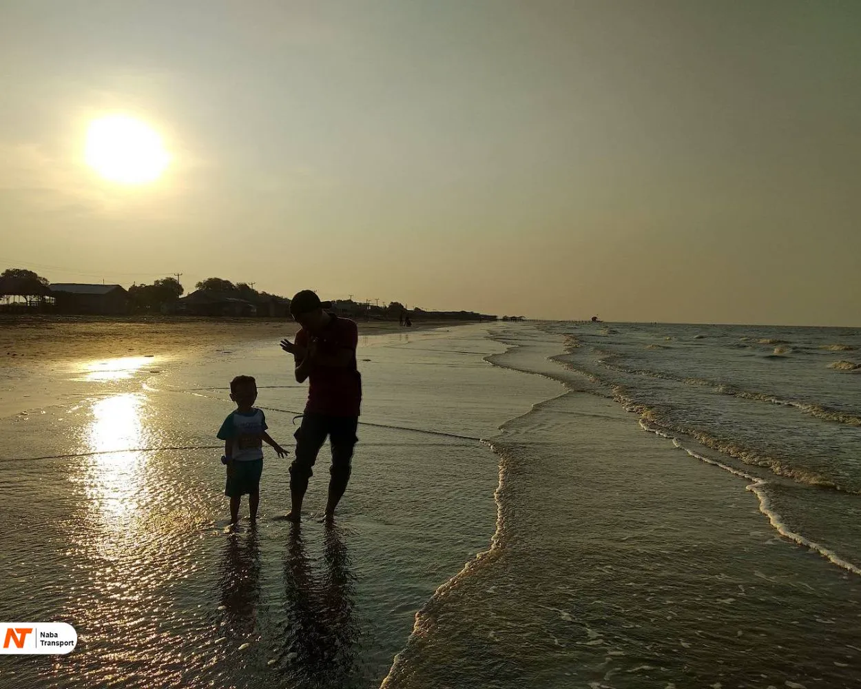 Pantai Karawang