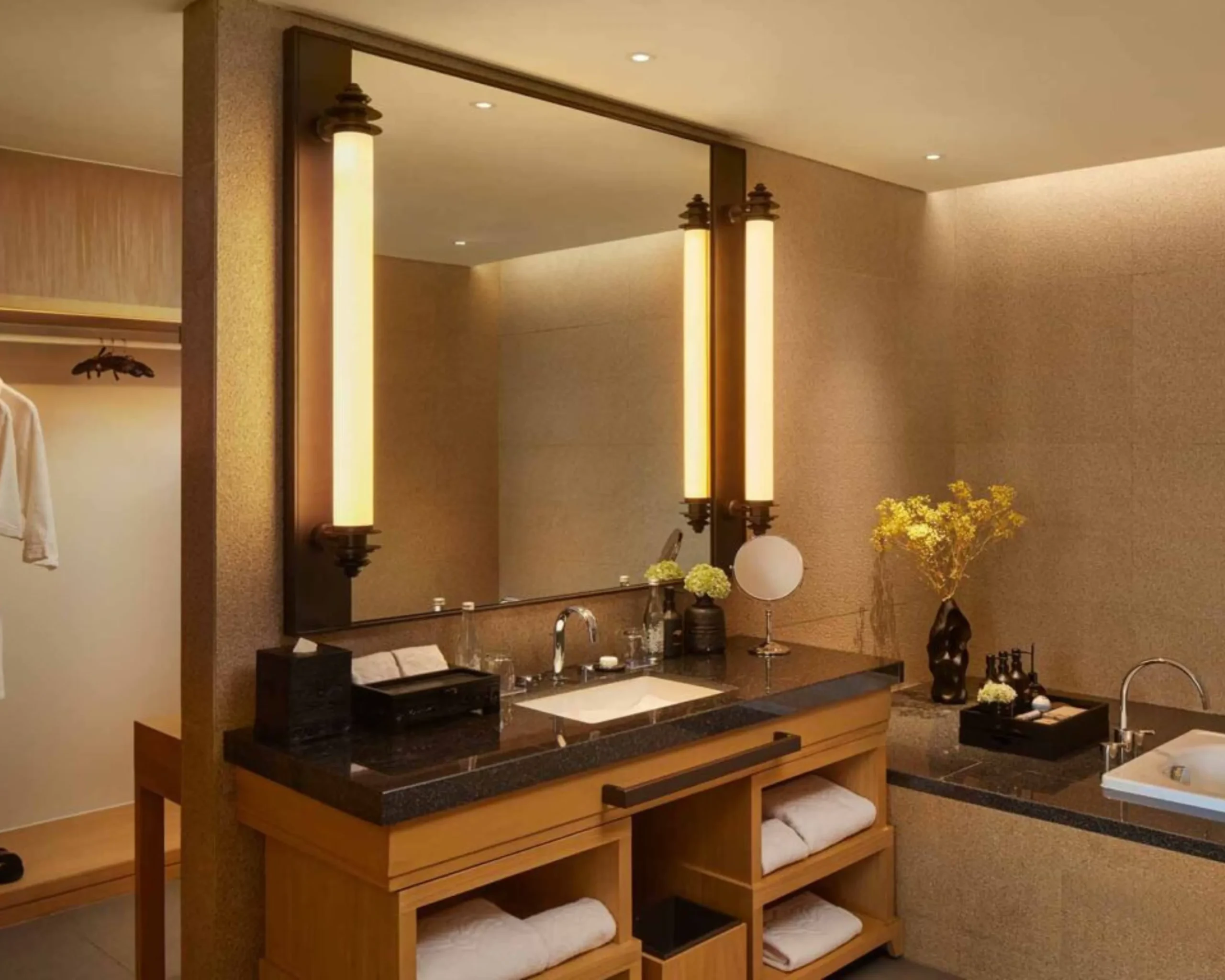 Hotel Tentrem Jakarta