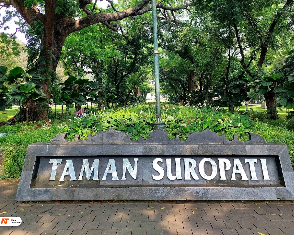 taman suropati