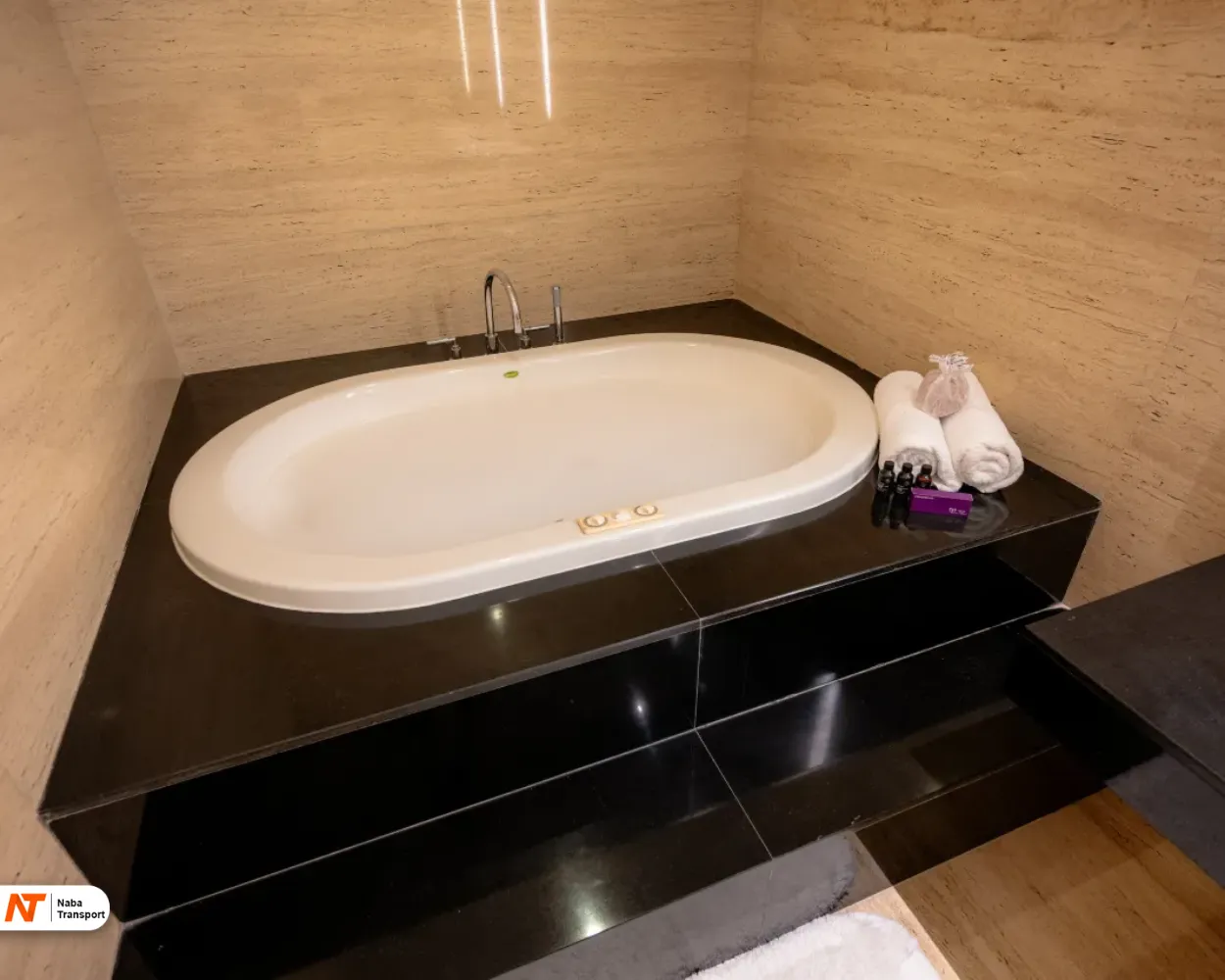 Bathtub Sensa Hotel Bandung