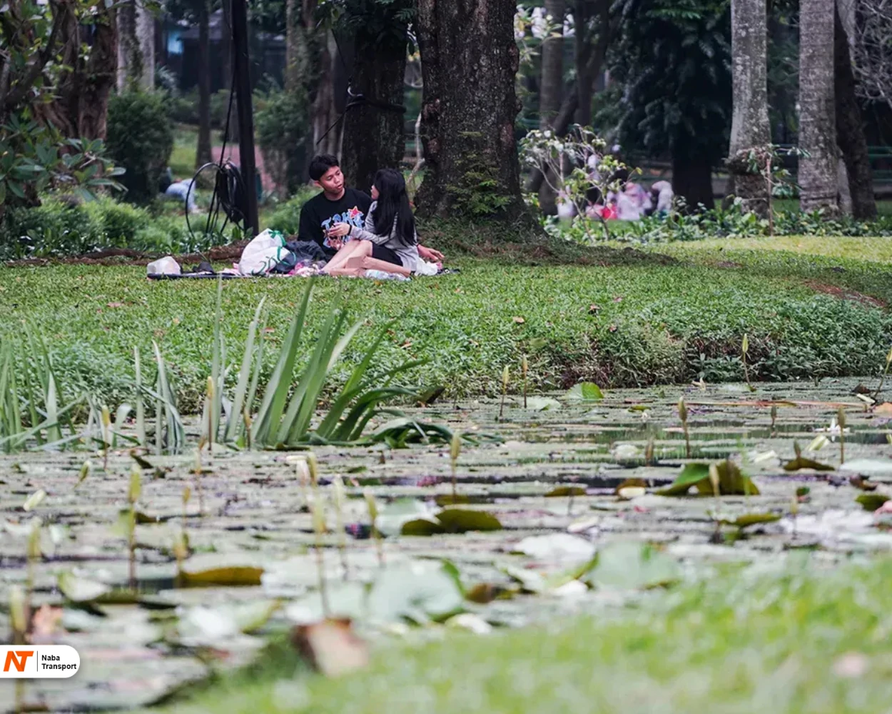 Piknik Tepi Danau Taman Langsat
