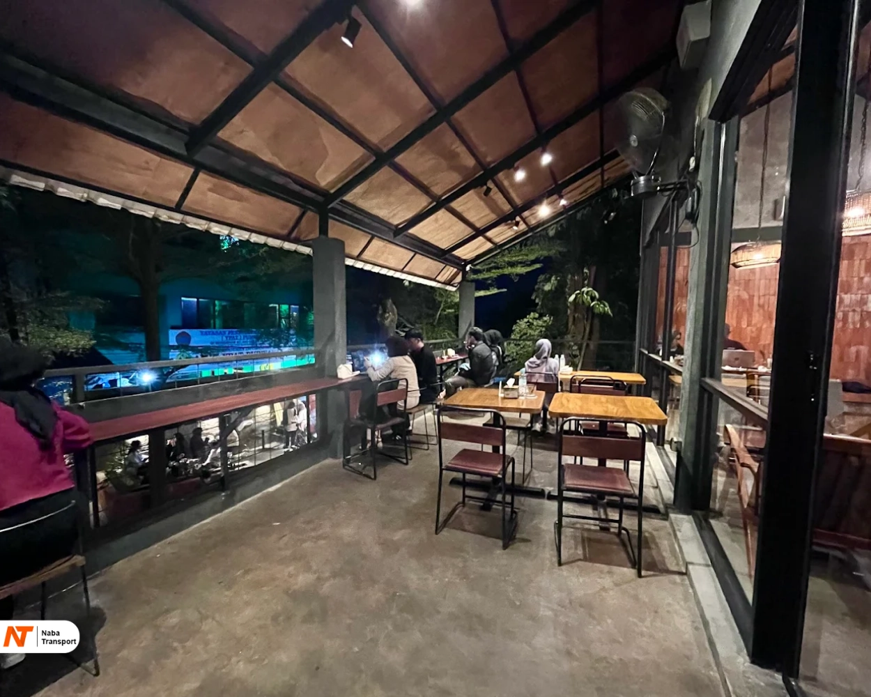 cafe purwakarta